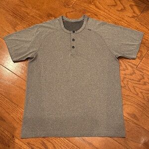 Lululemon Men's Gray Short Sleeve Henley Shirt